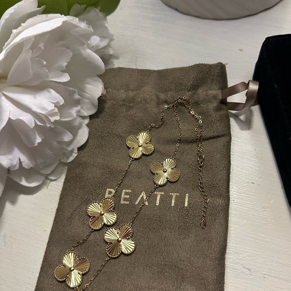 14k gold clover necklace